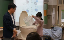 Nhật Bản đối mặt ‘khủng hoảng nhà vệ sinh’ sau thảm họa