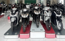 Lệ phí trước bạ xe máy giảm về 2% trên toàn quốc, có mẫu được giảm giá lăn bánh hàng chục triệu