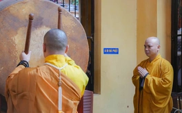 Hơn 18.000 ngôi chùa và tự viện cả nước đồng loạt 6h sáng cử chuông trống cầu quốc thái dân an