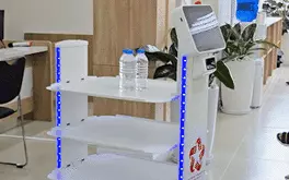 Thú vị robot phục vụ tại Trung tâm phục vụ hành chính công phường Thủ Đức