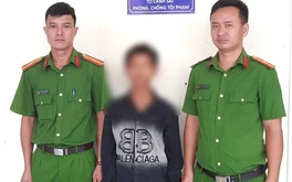 Công an cảnh báo thủ đoạn chuyển khoản lấy tiền mặt nhằm vào cửa hàng kinh doanh