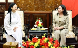 Phó chủ tịch nước Võ Thị Ánh Xuân tiếp nữ phi hành gia Amanda Nguyễn