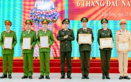 Thưởng nóng các đơn vị phá nhanh vụ án bắt người để ép trả nợ