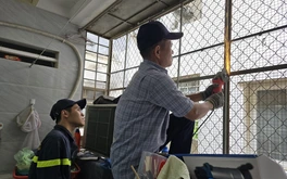 Phá 'chuồng cọp' ở TP.HCM: Dân nghe giải thích mới hết hồn, cho dỡ bỏ ngay hết mình