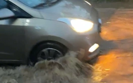 Dân khổ vì cống thoát nước mưa 'tắc' 3 năm trời