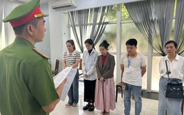 Đường dây lập phòng khám đa khoa quốc tế dùng bác sĩ giả ‘moi’ tiền bệnh nhân