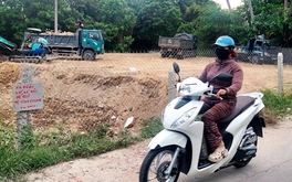 Người vi phạm đào múc đất trả lại đường thoát nước lũ lụt tây Nha Trang, Diên Khánh