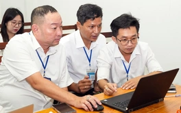 Những cán bộ, công chức nào được nhận thêm 5 triệu/tháng từ ngày 15-8?