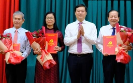 Đồng Tháp trao quyết định bổ nhiệm các cơ quan tỉnh ủy và 10 giám đốc sở
