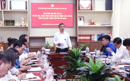 Dông lốc trưa 20-7 tại TP.HCM gây tốc mái 49 căn nhà, đổ 73 cây xanh, hư 2 ô tô