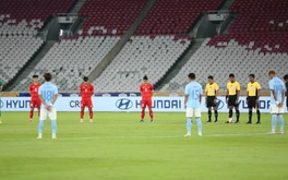 Giải U23 Đông Nam Á dành một phút tưởng niệm các nạn nhân bị lật tàu ở Quảng Ninh