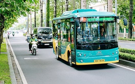 Thêm xe buýt điện, một quyết tâm lớn của TP.HCM
