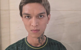 Rapper Bình 'Gold' bị bắt vì cướp tài sản, dương tính với ma túy