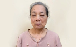 Khởi tố người livestream chửi bới tại tòa án ở Tuyên Quang