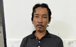 Bị phát hiện nồng độ cồn gấp 3 lần kịch khung, dùng chìa khóa tấn công cảnh sát giao thông