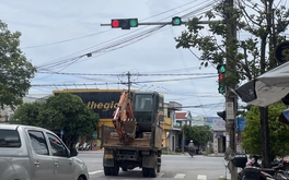 Giao lộ mất tín hiệu, đèn lỗi xanh đỏ, Ban An toàn giao thông Quảng Trị yêu cầu rà soát