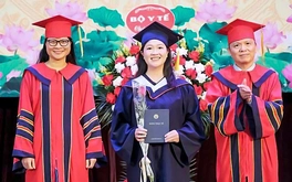 Việt Nam đang đào tạo y khoa không giống ai?