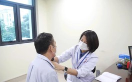Khám chữa bệnh theo yêu cầu được hưởng bảo hiểm y tế; Kịch tính pha cứu 2 trẻ bằng drone phun thuốc