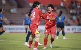 Tuyển nữ Việt Nam - Guam (hiệp 1) 2-0: Bích Thùy nâng tỉ số