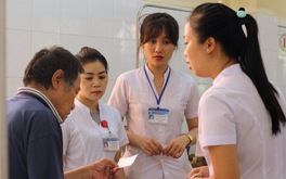 Dĩa cơm trên tường - Buôn Ma Thuột: Triệu dĩa cơm tiếp sức người bệnh