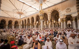 Độc lạ hệ thống che mát công nghệ cao quanh nhà thờ Hồi giáo ở Saudi Arabia