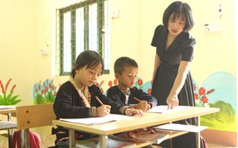 Thầy cô đi tìm học bổng, chắp cánh ước mơ cho những học trò gian khó
