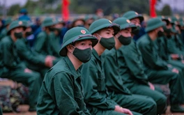 Sinh tháng 4-1998 thì còn tuổi đi nghĩa vụ quân sự không?