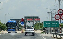 Đừng nhìn đường cao tốc qua... phí