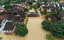 Vietnam’s Hoi An floods reach 1964 record level