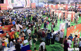 Crowds line up for bowls of ‘pho’ during lively night at Pho Day 2025 in Ho Chi Minh City
