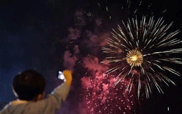 Hanoi plans fireworks at 5 sites to ring in New Year 2026