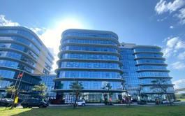Vietnam inaugurates International Financial Center facility in Da Nang