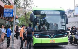 Hanoi puts 28 more electric buses into operation