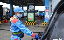 Vietnamese drivers share experiences with E10 biofuel