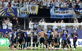 Argentina late show sinks England and sets up World Cup final against Spain