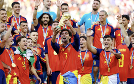 Substitute Torres rescues grim final to make Spain world champions