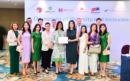 Five foreign commerce chambers in Vietnam join hands in gender equality promotion