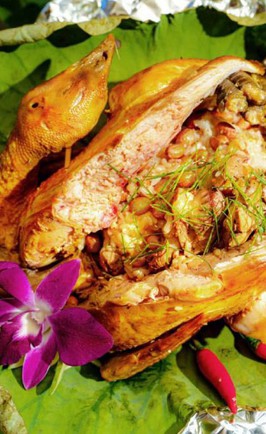 Gà nướng đất sét