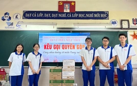 Teen Trường THCS – THPT Nguyễn Khuyến viết thư tay để động viên học sinh vùng lũ
