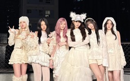 Sau tranh cãi quà sinh nhật hàng tỷ đồng, IVE tuyên bố chỉ nhận thư tay từ fan