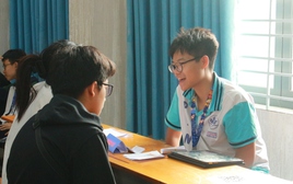 'Cựu binh' tiếp sức vào trường chuyên cho teen 2k11