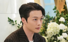 Sức hút ít biết của nam chính Dynamite kiss