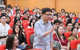 Bác sĩ nội trú là gì mà gây sốt trong màn chọn chuyên ngành của Trường đại học Y Hà Nội?