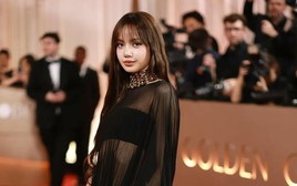 Ngắm loạt outfit động lòng người của Lisa tại các thảm đỏ