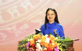 Nữ sinh phát biểu tại lễ kỷ niệm 120 năm Ngày sinh Tổng Bí thư Hà Huy Tập gây ấn tượng