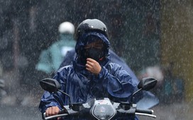 Cuối tuần này mưa to trở lại ở TP.HCM và Nam Bộ, những nơi nào cần chú ý?