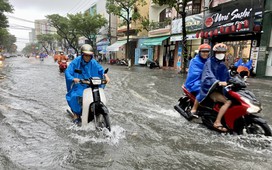 Thời tiết hôm nay 8-10: Miền Trung mưa rất to, miền Nam mưa chiều
