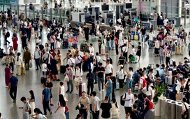 Trung Quốc sơ tán hơn 20.000 người, dừng tàu hỏa trước khi bão Noul đổ bộ