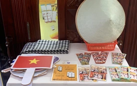 Check out the new photobooth at Ho Chi Minh City’s Central Post Office!