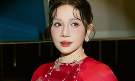 Khả Như: 'Cô gái miền Tây đi mây về gió' và một năm 50/50 tiếng cười